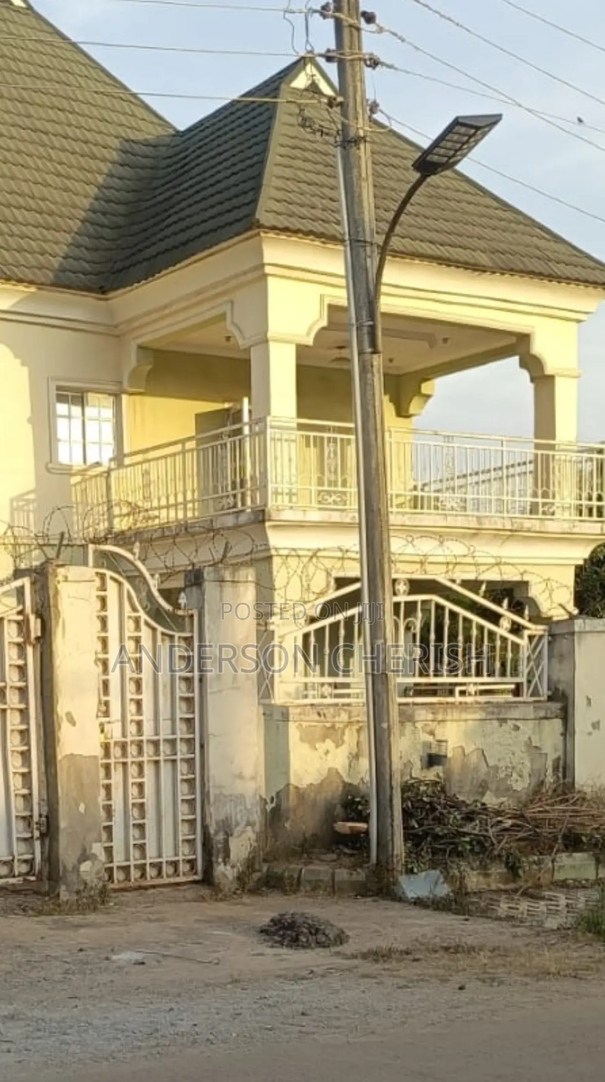 4bdrm Duplex in Life Camp for sale in Life Camp