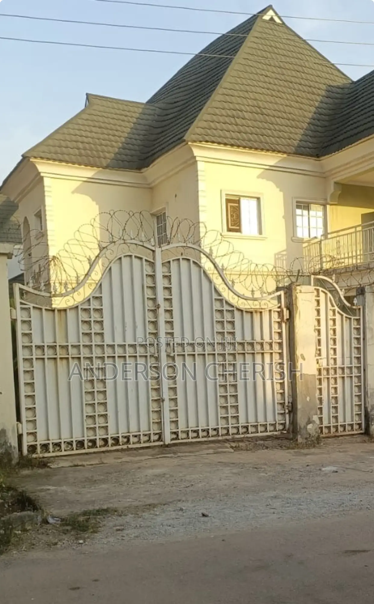 4bdrm Duplex in Life Camp for sale in Life Camp
