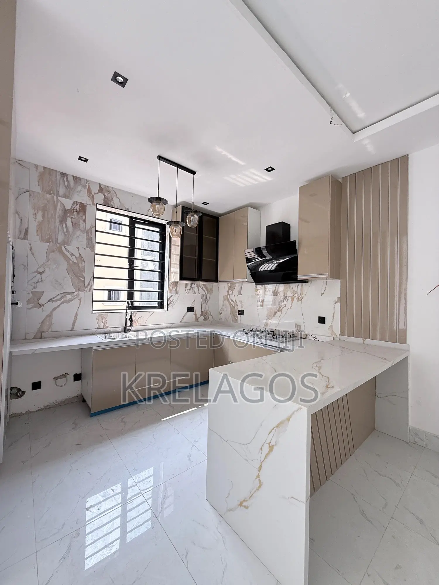 2bdrm Apartment in Lekki, Ikate for sale in Ikate