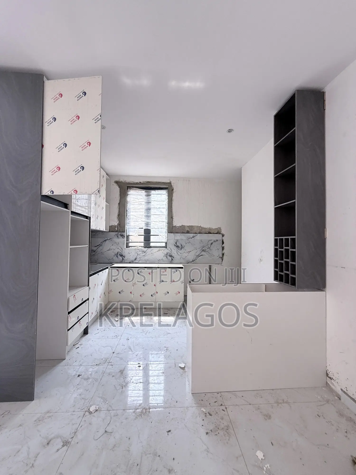 3bdrm Apartment in Lekki, Ikate for sale in Ikate