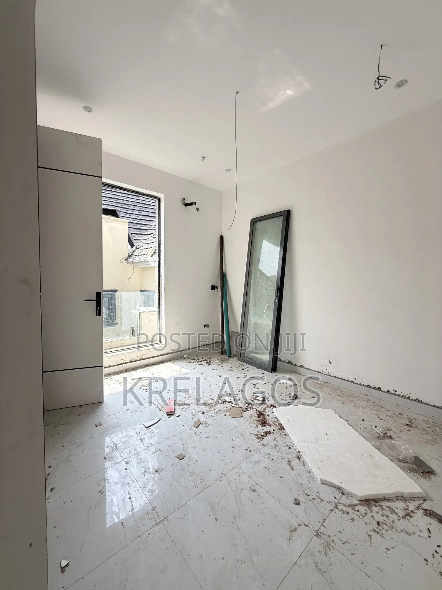 3bdrm Apartment in Lekki, Ikate for sale in Ikate