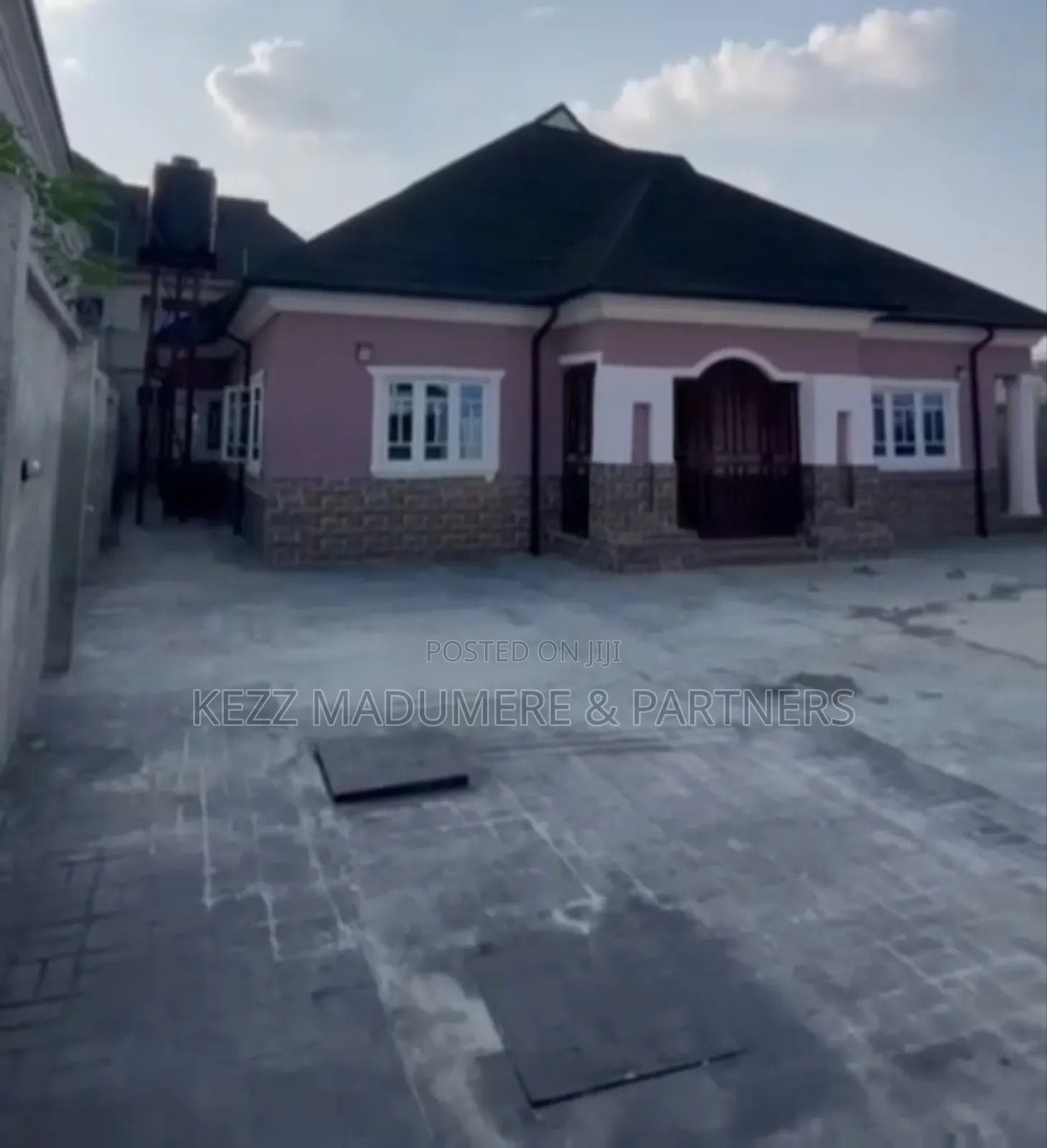 4bdrm Bungalow in Apu Road Rukpokwu for sale in Port-Harcourt