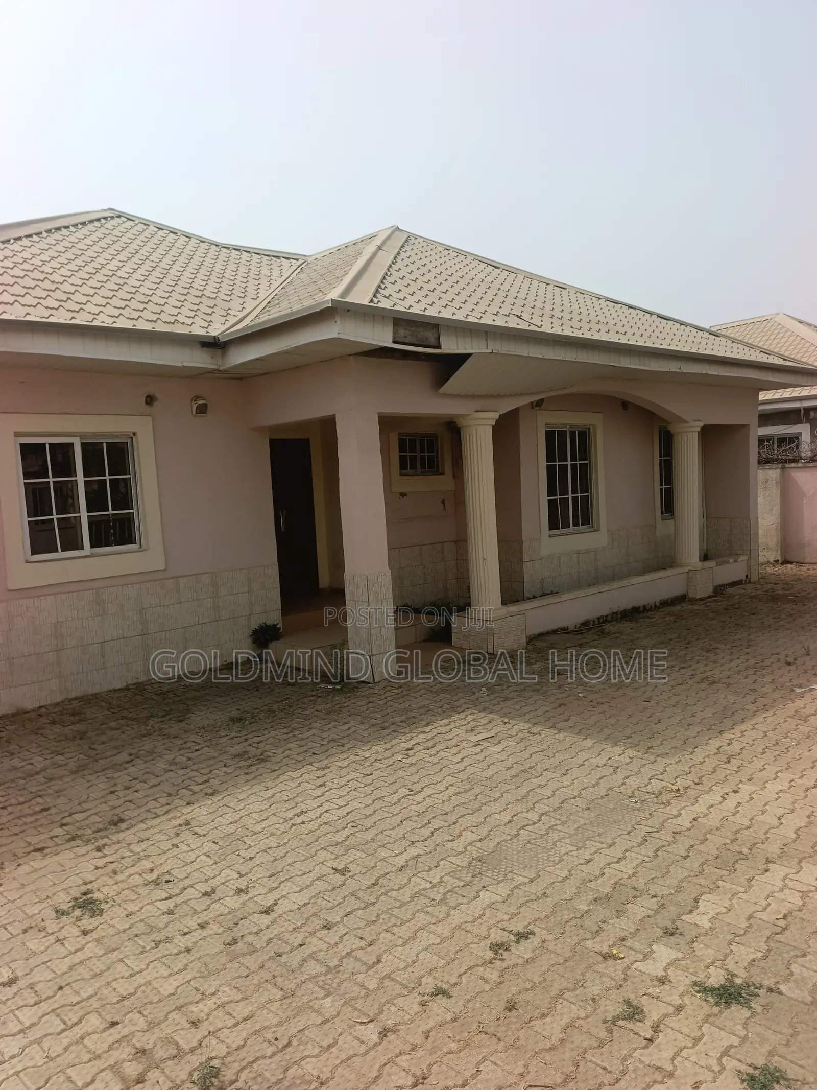 3bdrm Bungalow in Apo for sale in Apo Resettlement