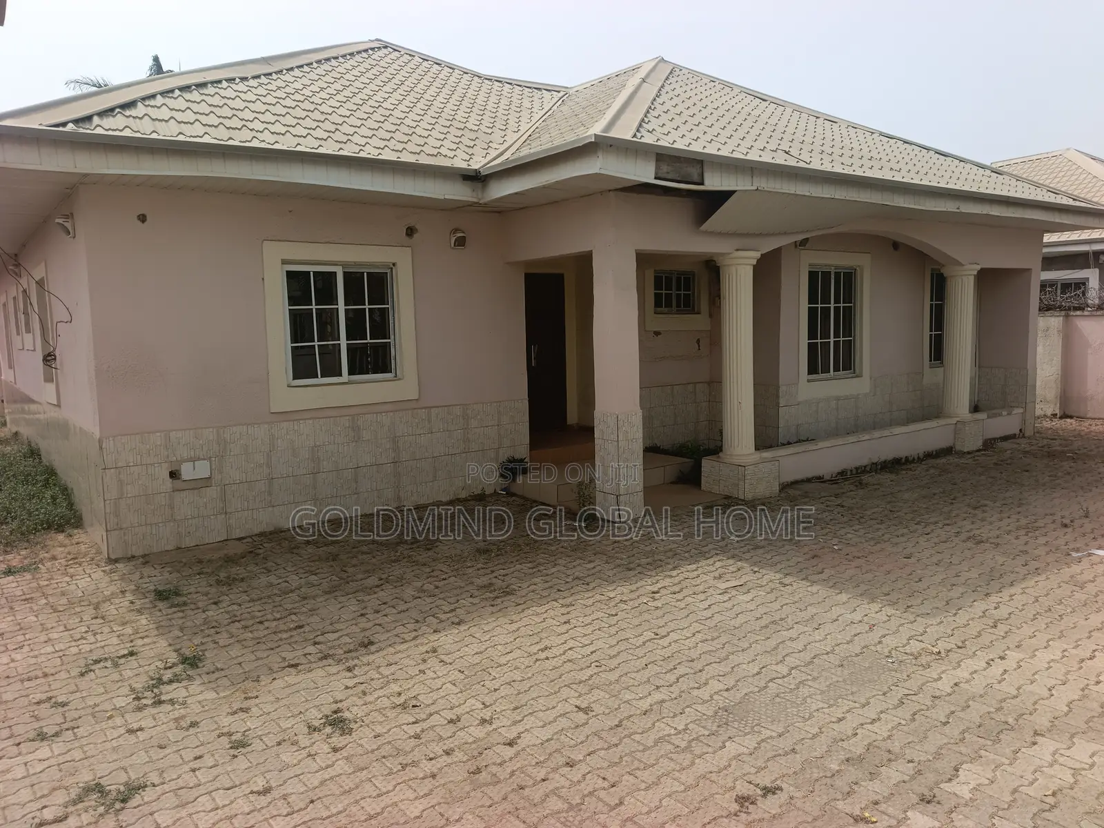3bdrm Bungalow in Apo for sale in Apo Resettlement