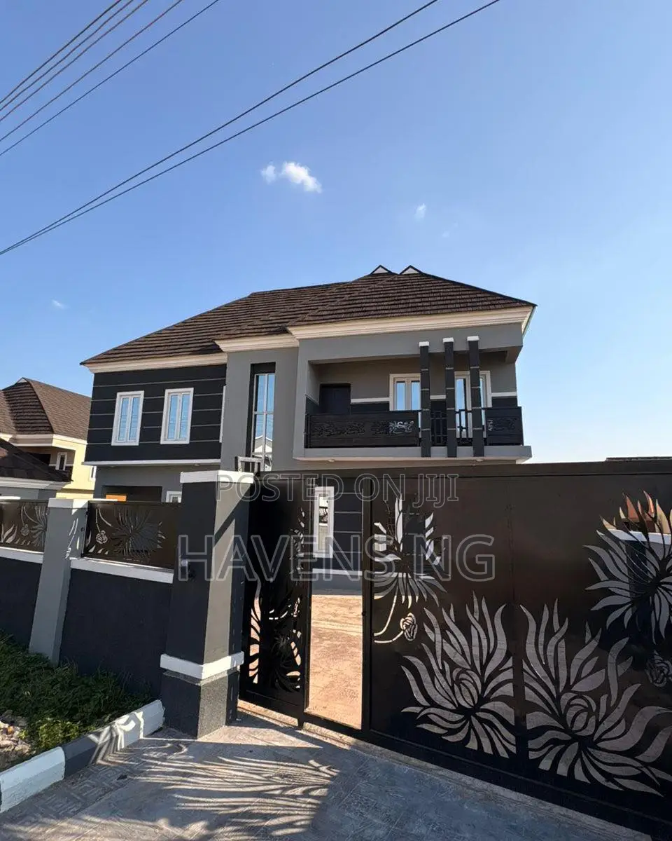 5bdrm Duplex in Basorun for sale in Basorun