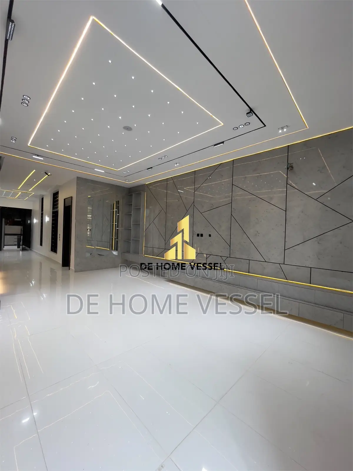 5bdrm Duplex in Chevron, Lekki for sale in Lekki