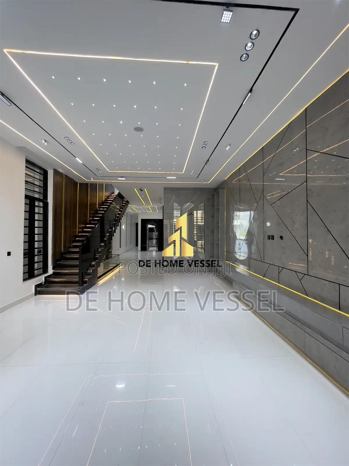 5bdrm Duplex in Chevron, Lekki for sale in Lekki