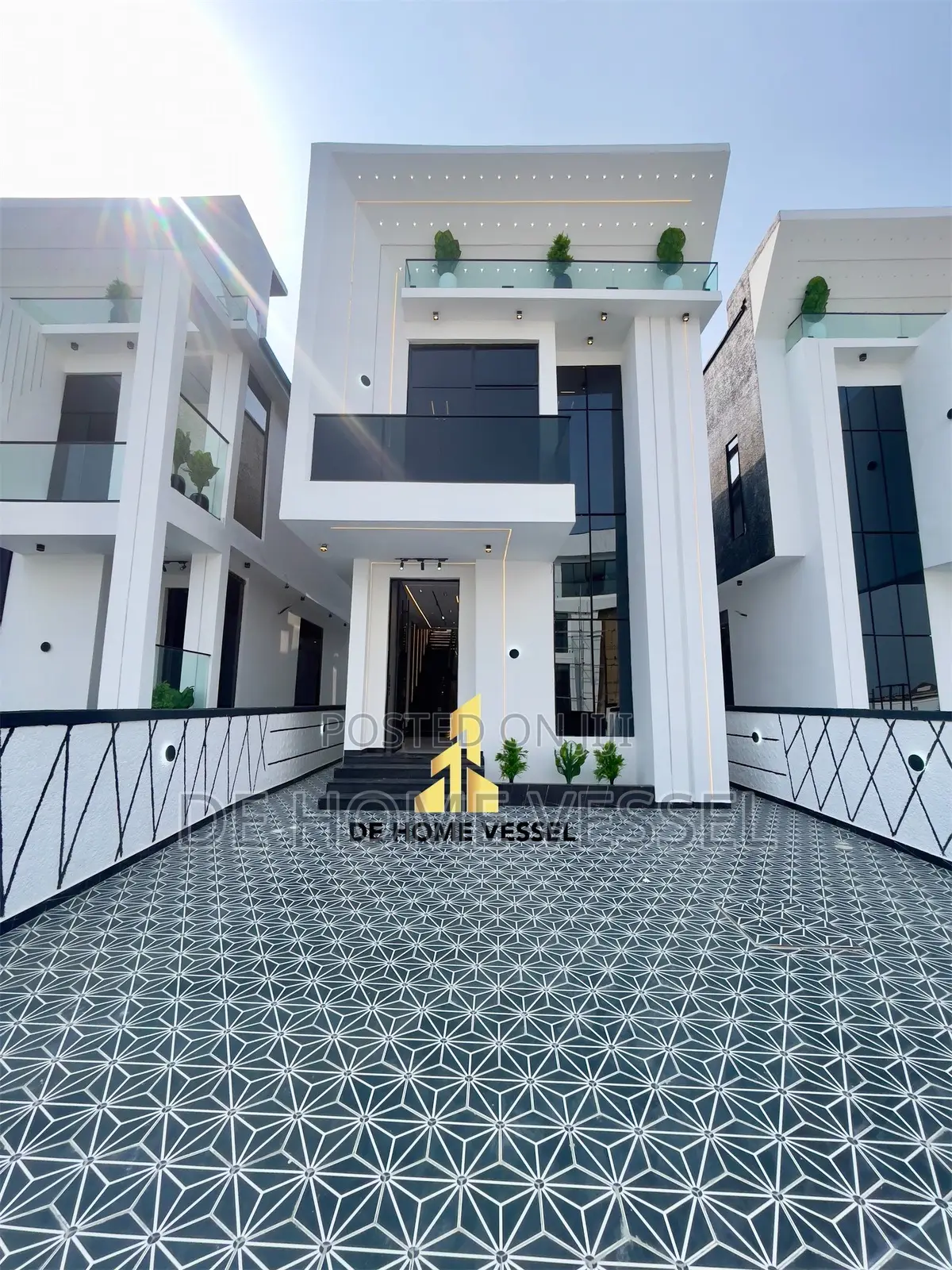 5bdrm Duplex in Chevron, Lekki for sale in Lekki