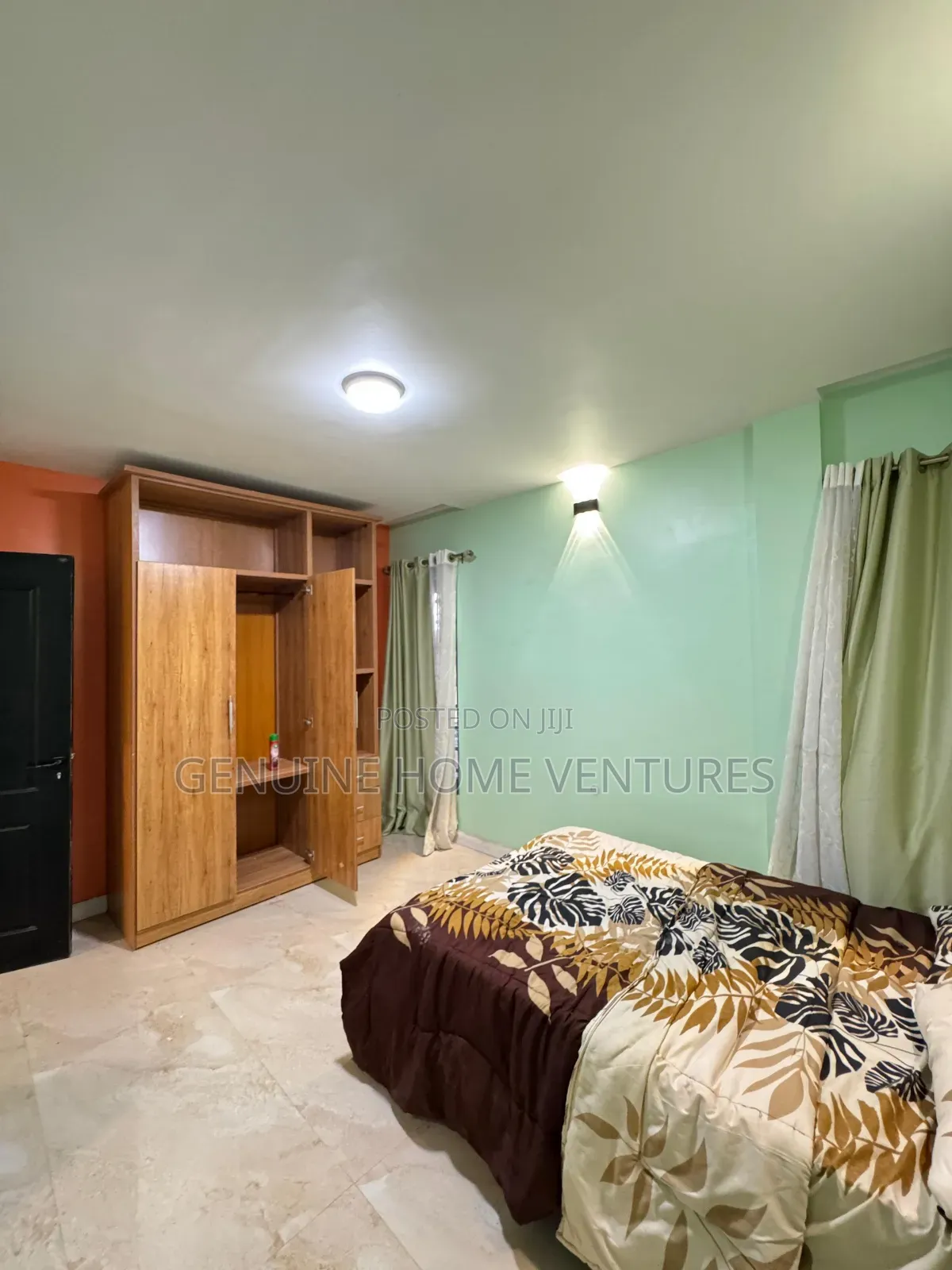 5bdrm Duplex in Anthony Village for sale in Anthony Village
