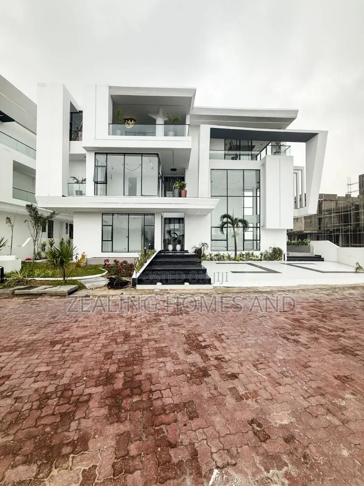 Furnished 5bdrm Duplex in Osapa London for sale in Osapa london