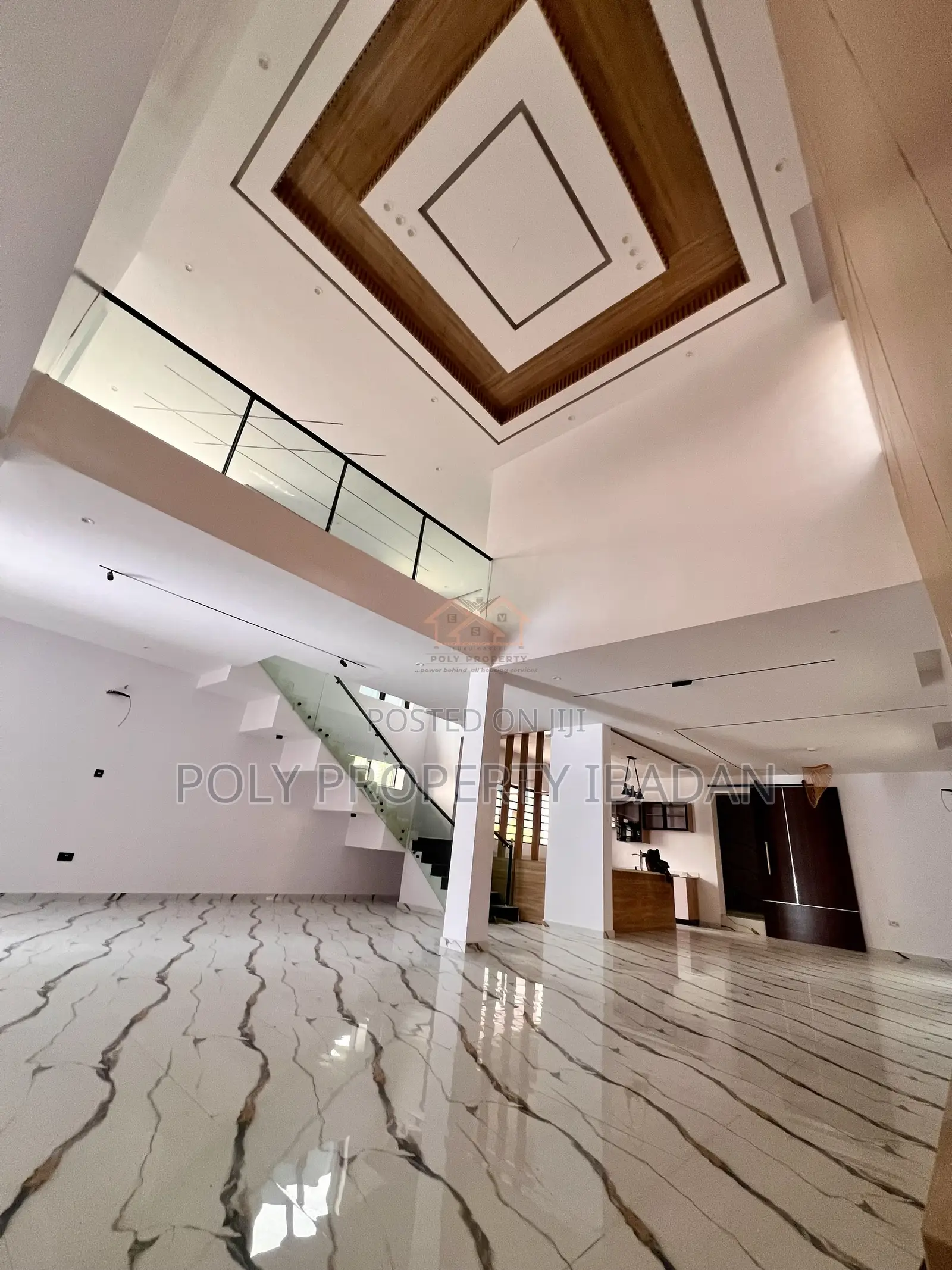 5bdrm Penthouse in Engr Lere Adigun Gra, Ibadan for sale in Ibadan