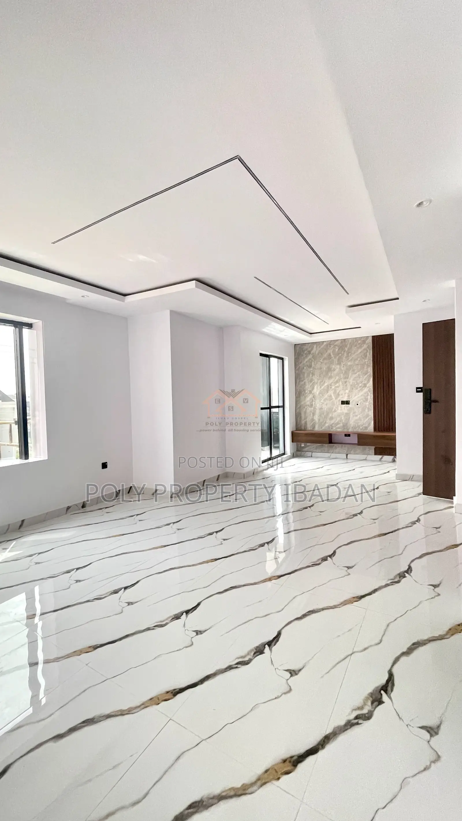 5bdrm Penthouse in Engr Lere Adigun Gra, Ibadan for sale in Ibadan