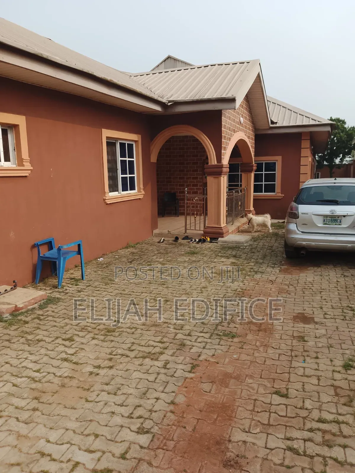 Furnished 4bdrm Bungalow in Oreyo, Ikorodu Garage for sale in Ikorodu Garage
