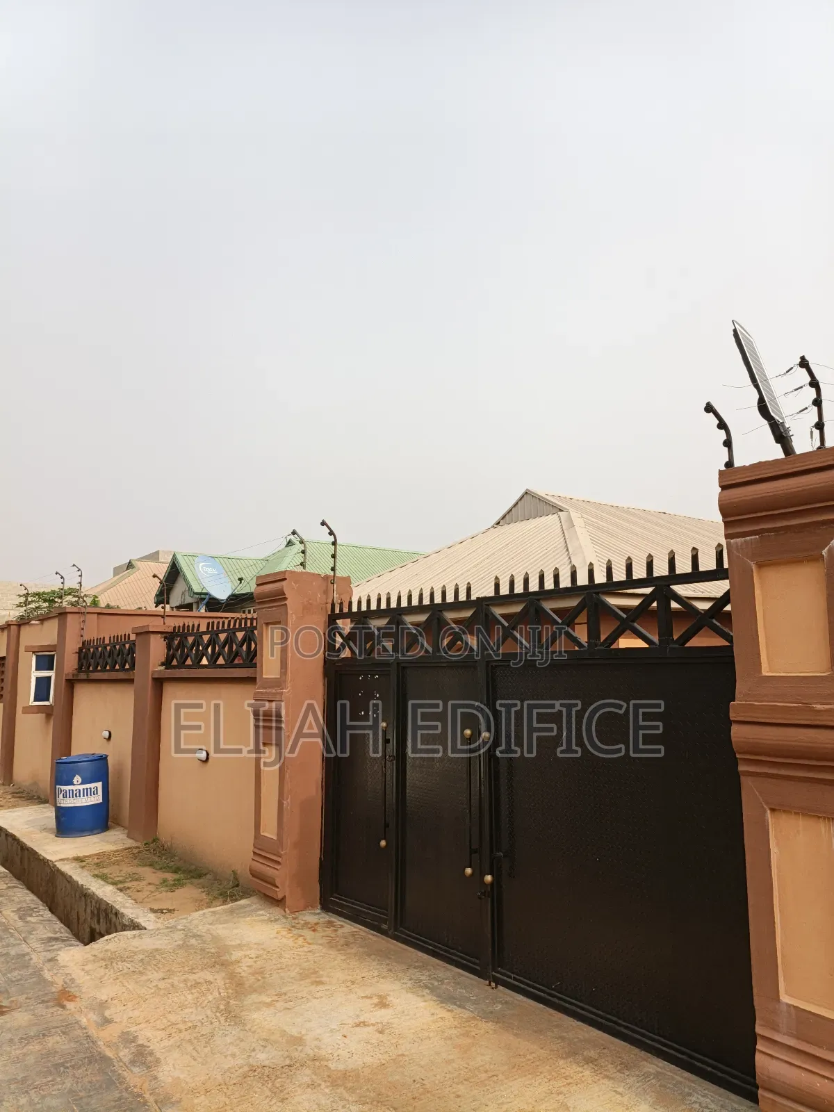 Furnished 4bdrm Bungalow in Oreyo, Ikorodu Garage for sale in Ikorodu Garage