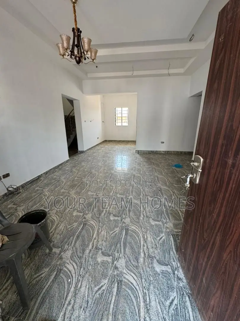 4bdrm Duplex in 69 Road Qwarimpa, Gwarinpa for sale in Gwarinpa