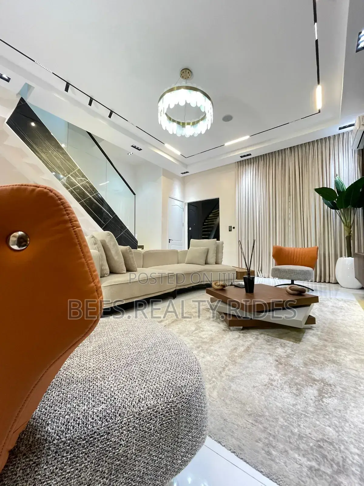 Brand New Automated 4 Bedroom With a Pool, Ps5 and Snooker Board in Ikate
