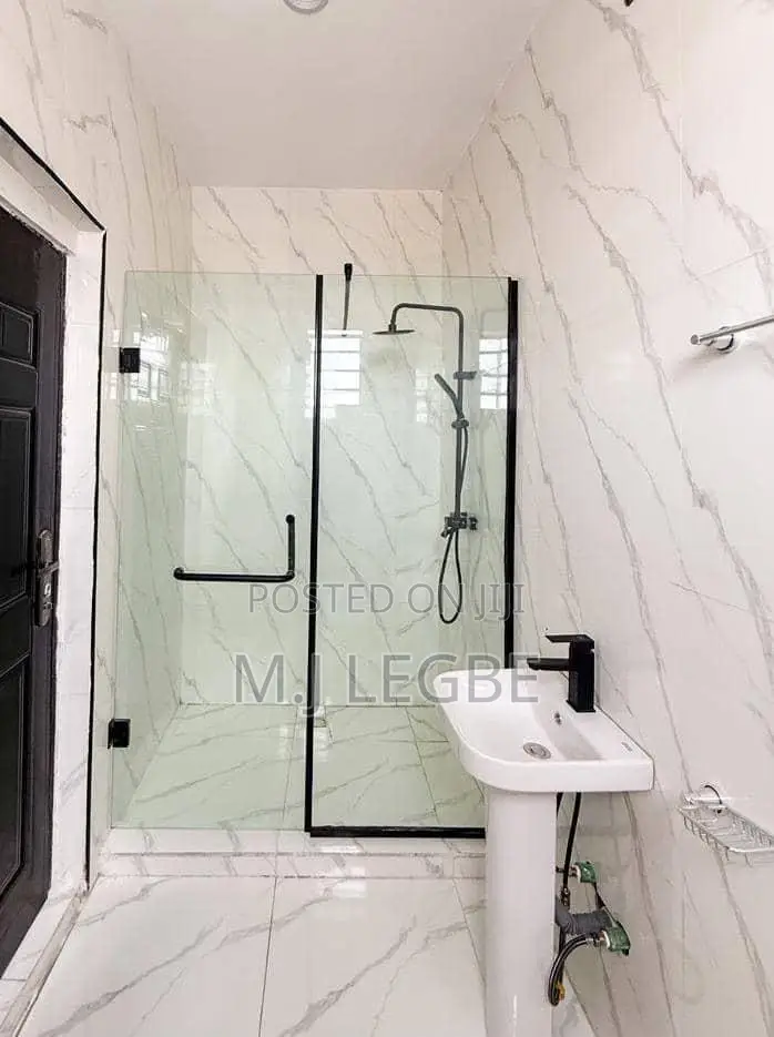 4bdrm Duplex in Ajah for sale in Ajah