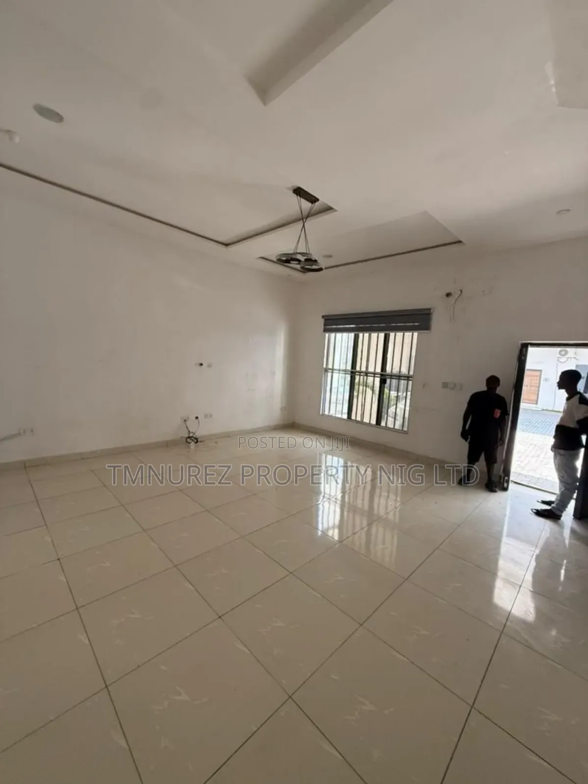 Studio Apartment in Orchild Road, Chevron for rent in Chevron