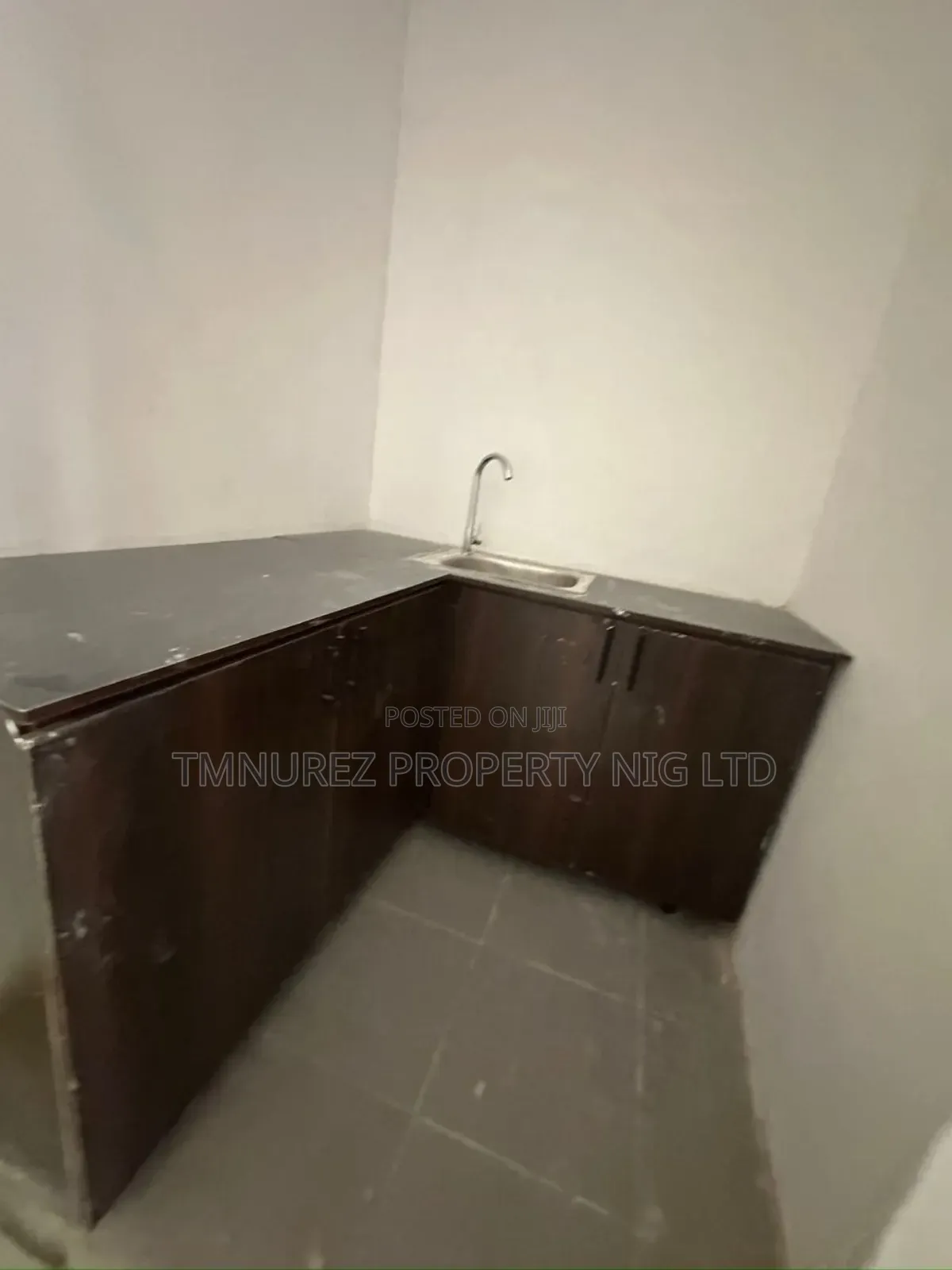 1bdrm Room & Parlour in Lekki Phase1 for rent in Lekki Phase 1