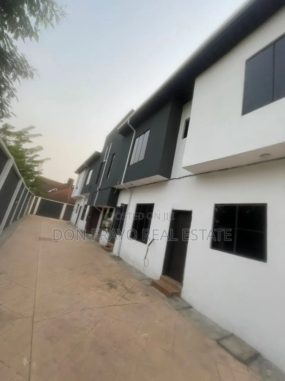 4bdrm Duplex in Ikolaba Gra, Agodi for sale in Agodi