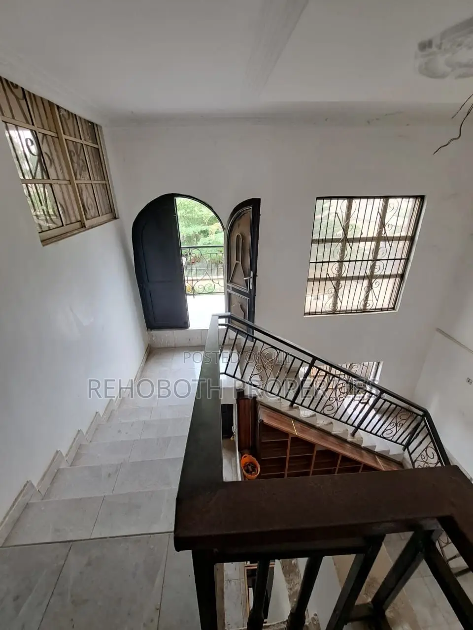 4bdrm Duplex in Jericho for rent in Jericho