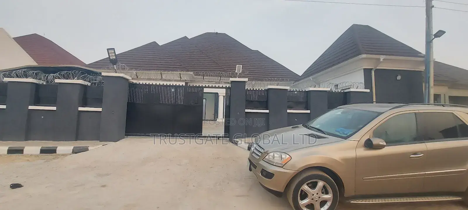 4bdrm Bungalow in Police Service, Idu Industrial for rent in Idu Industrial