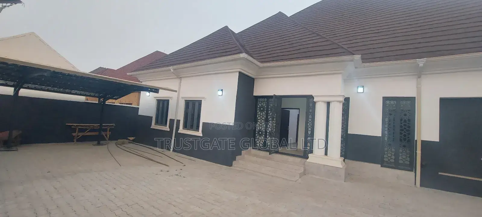 4bdrm Bungalow in Police Service, Idu Industrial for rent in Idu Industrial