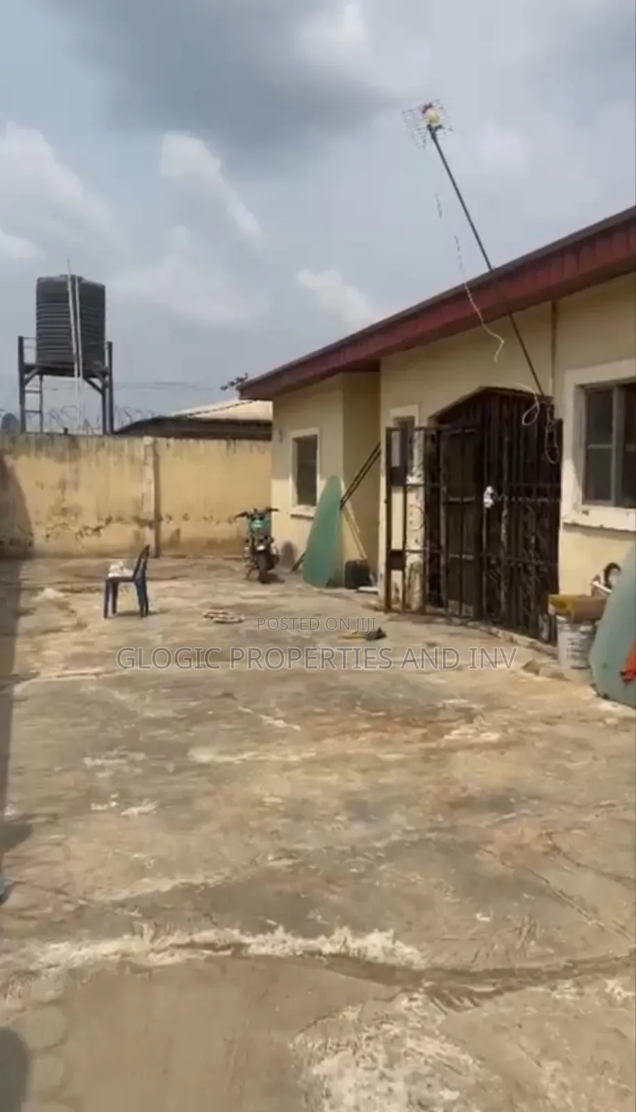 6bdrm Block of Flats in Obafemi-Owode for sale in Obafemi-Owode
