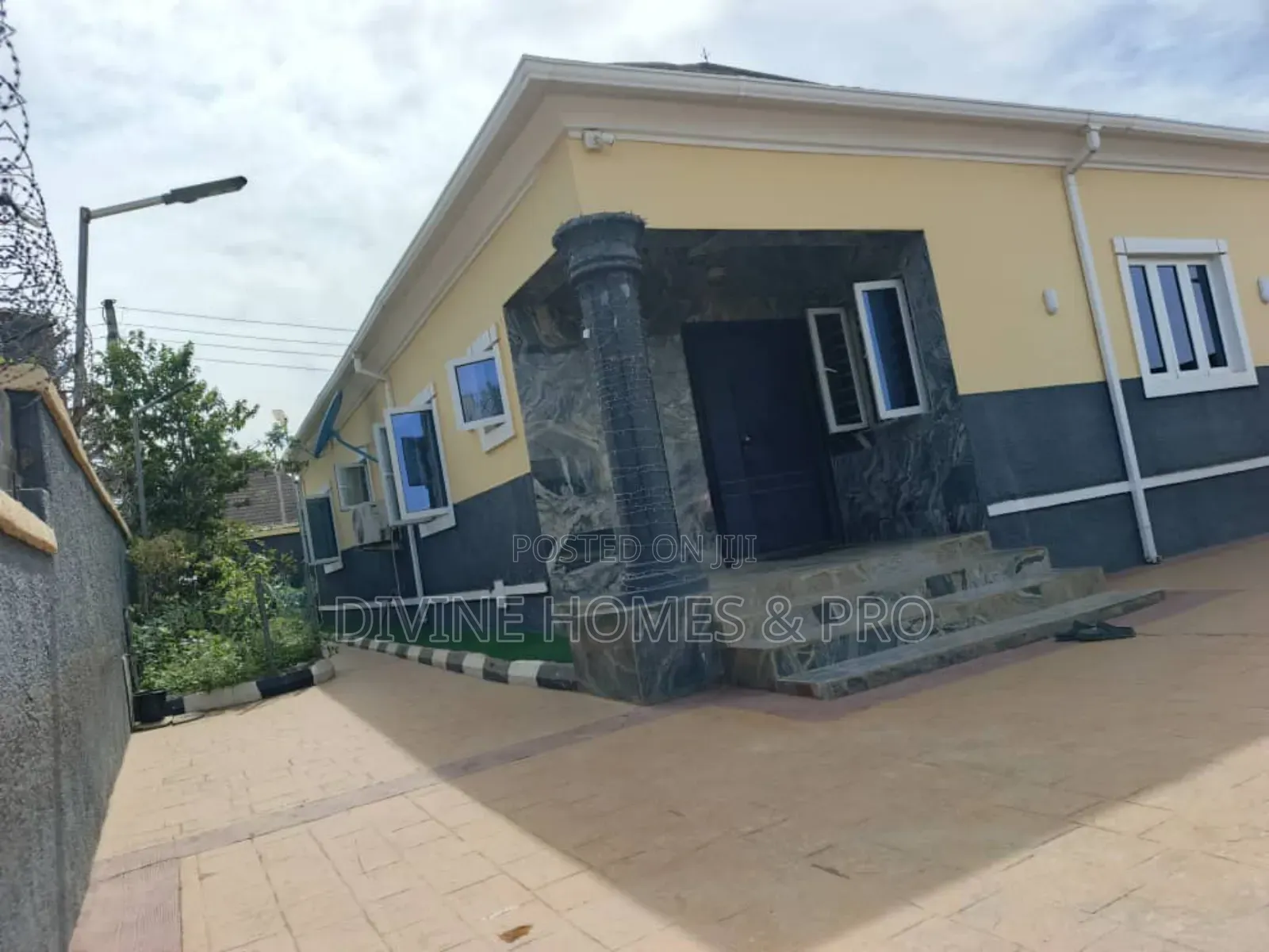 4bdrm Bungalow in Apo District for sale in Apo District
