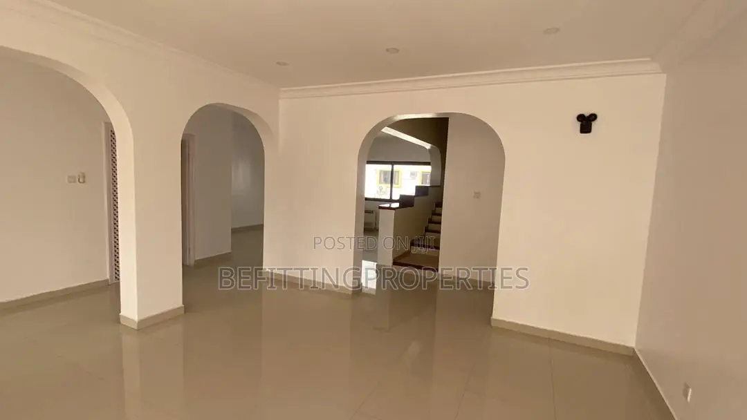 3bdrm Block of Flats in Victoria Island for rent in Victoria Island
