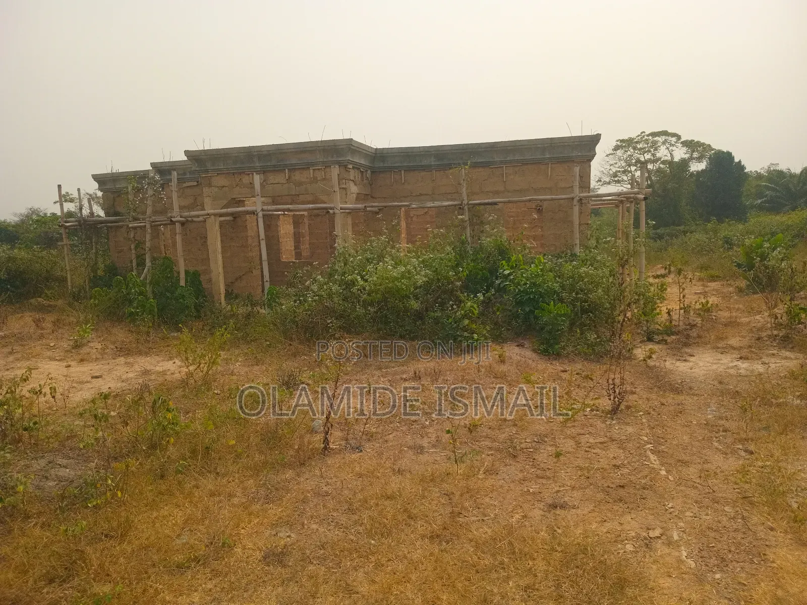 Fence 700m2 + in Ife