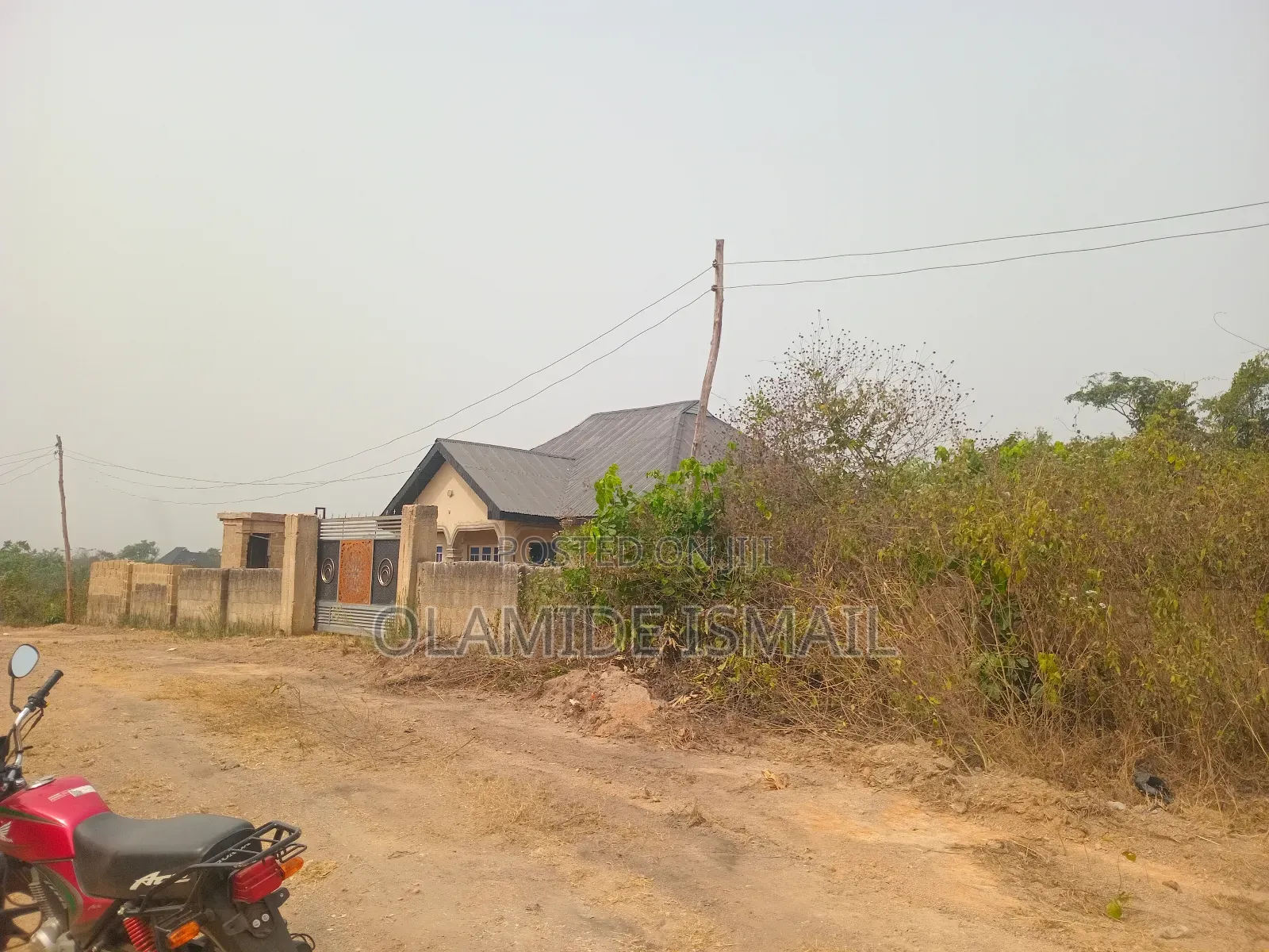 Fence 700m2 + in Ife