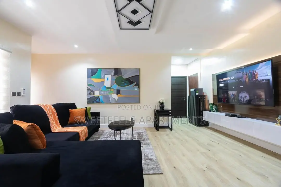Clover Spacious 1 Bedroom Apartment in Lekki Phase 1
