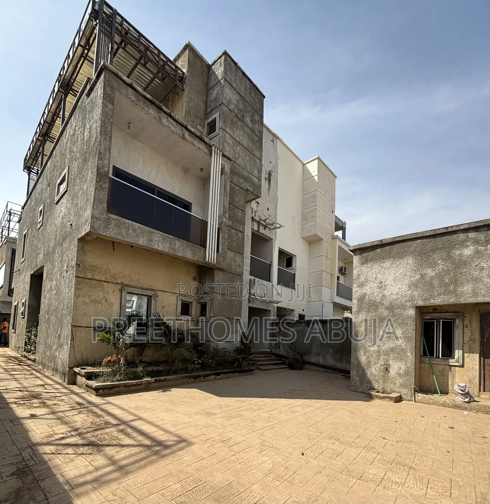 Semi Finished Carcass for Sale in Life Camp