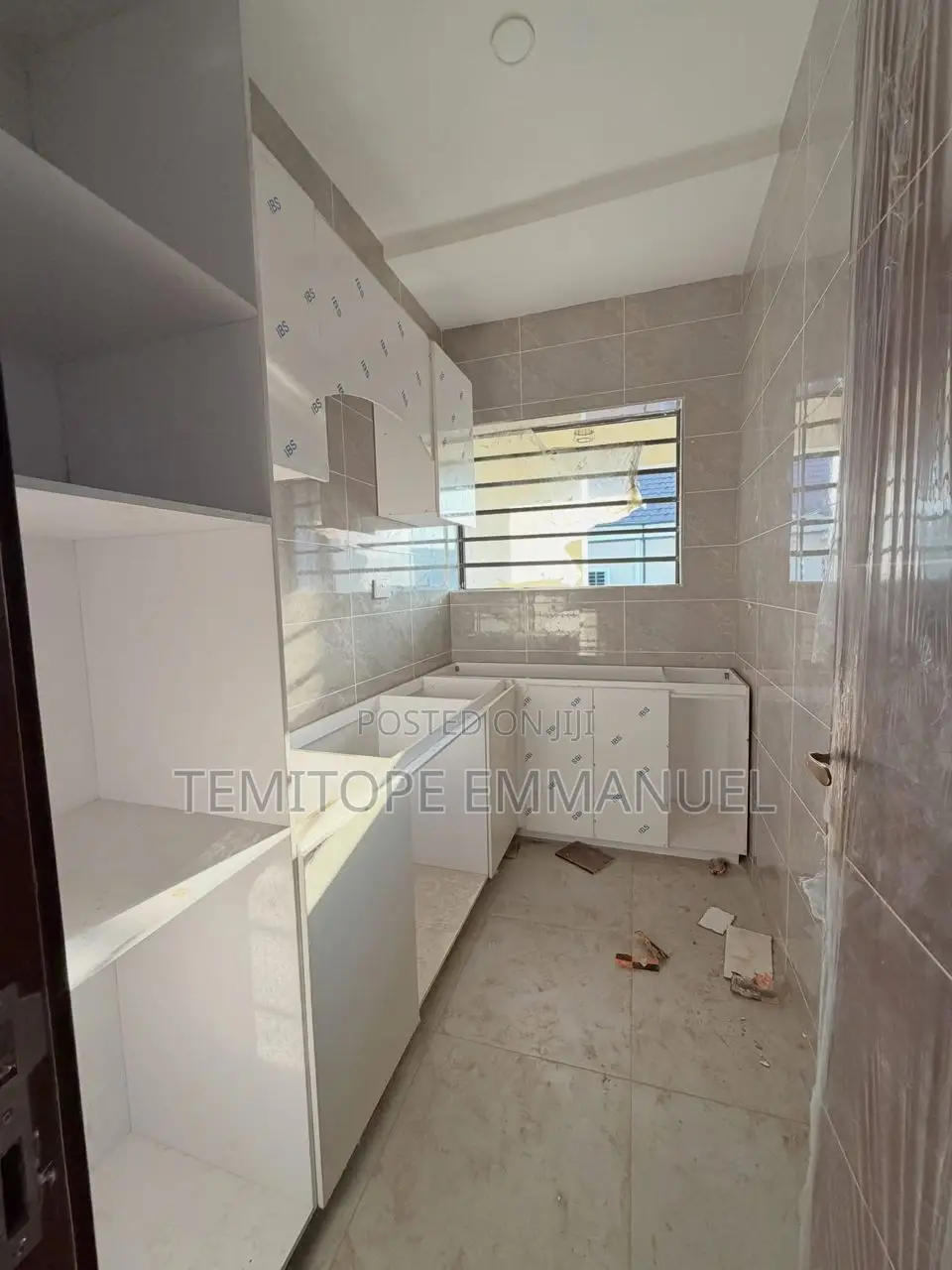 Furnished 2bdrm Apartment in Surulere for sale in Surulere