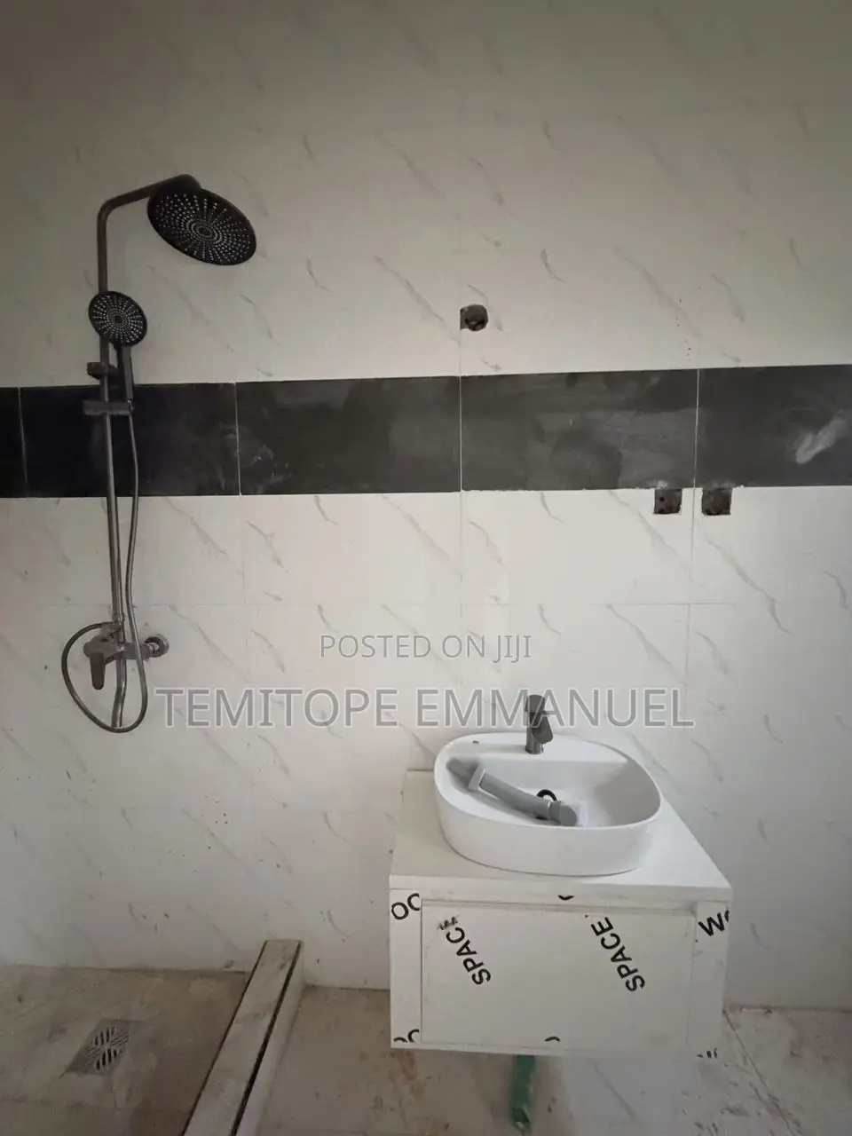 Furnished 4bdrm Duplex in Estate Mongoro for sale in Ikeja