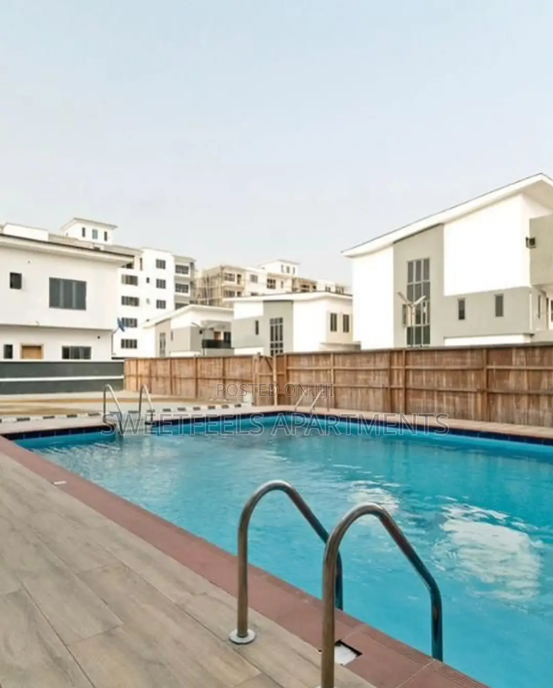Cozy 1 Bedroom Apartment With Snooker Board and Pool in Ikate