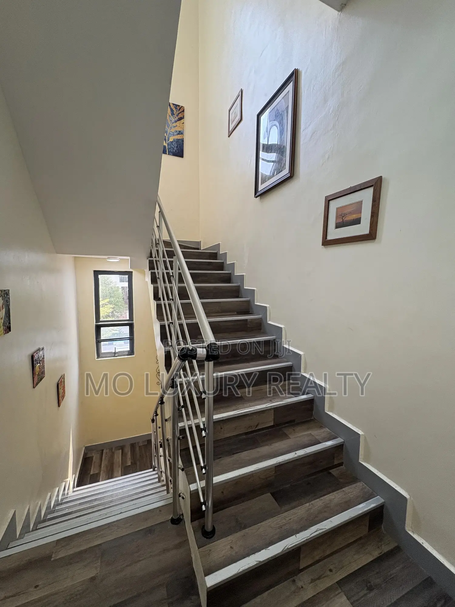 Furnished 3bdrm Townhouse / Terrace in Periwinkle Estate, Lekki Phase 1 in Lekki Phase 1