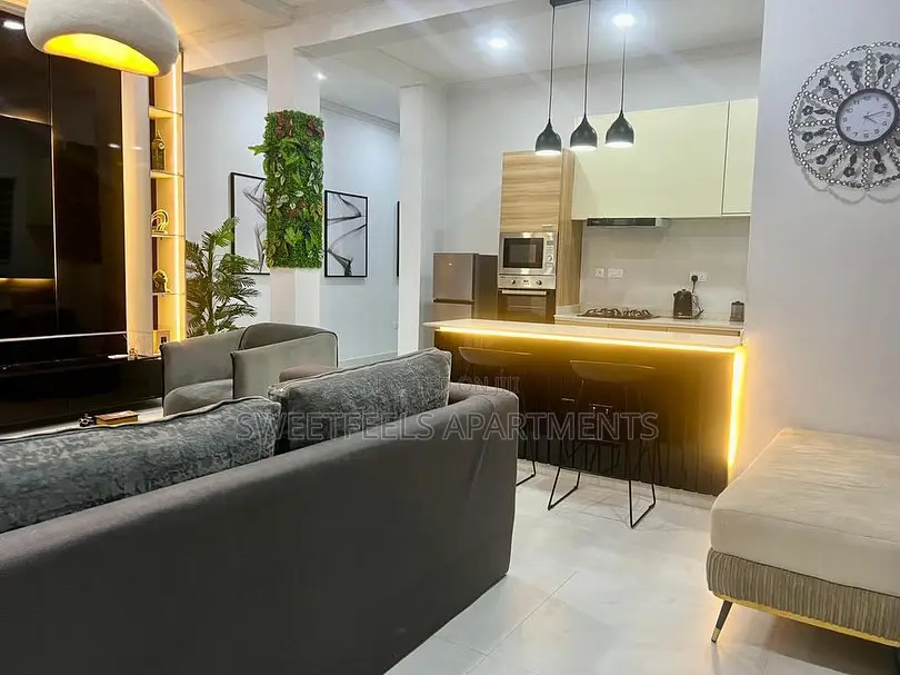 Luxurious 2 Bedroom Apartment With Ps5 in Ikate