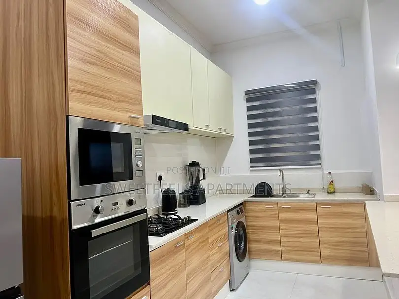 Luxurious 2 Bedroom Apartment With Ps5 in Ikate