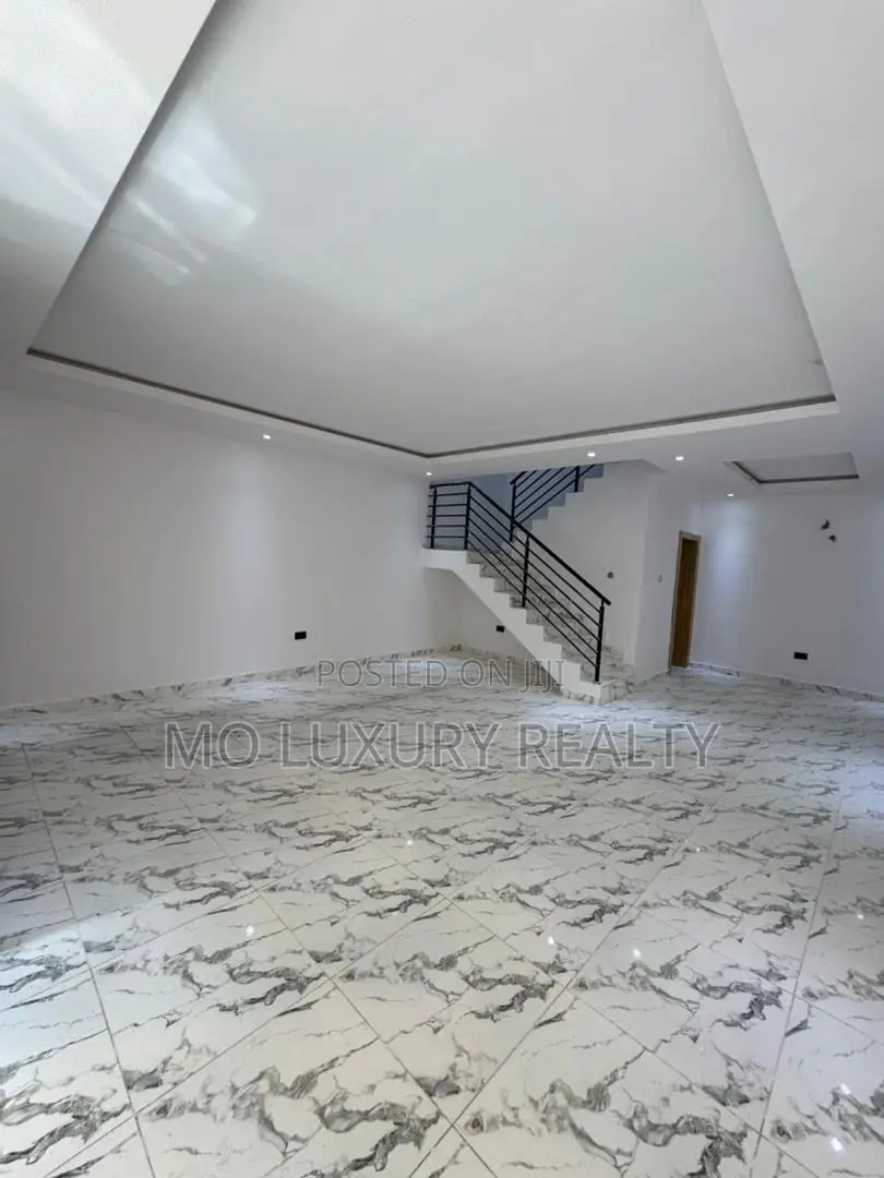 4bdrm Townhouse / Terrace in Lekki Phase 1 for rent in Lekki Phase 1