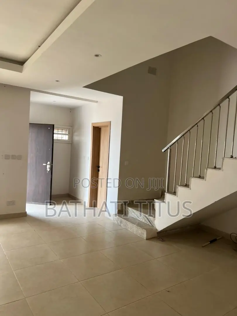 4bdrm Duplex in Bilaad Estate, Life Camp for rent in Life Camp