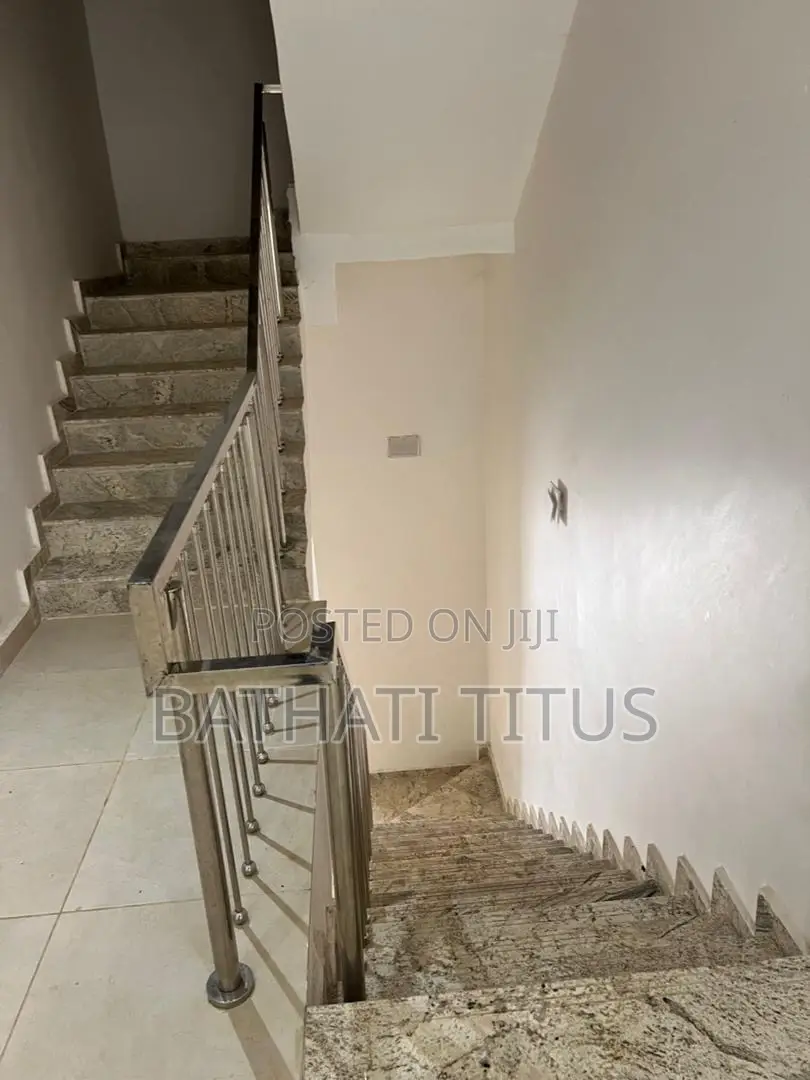 4bdrm Duplex in Bilaad Estate, Life Camp for rent in Life Camp