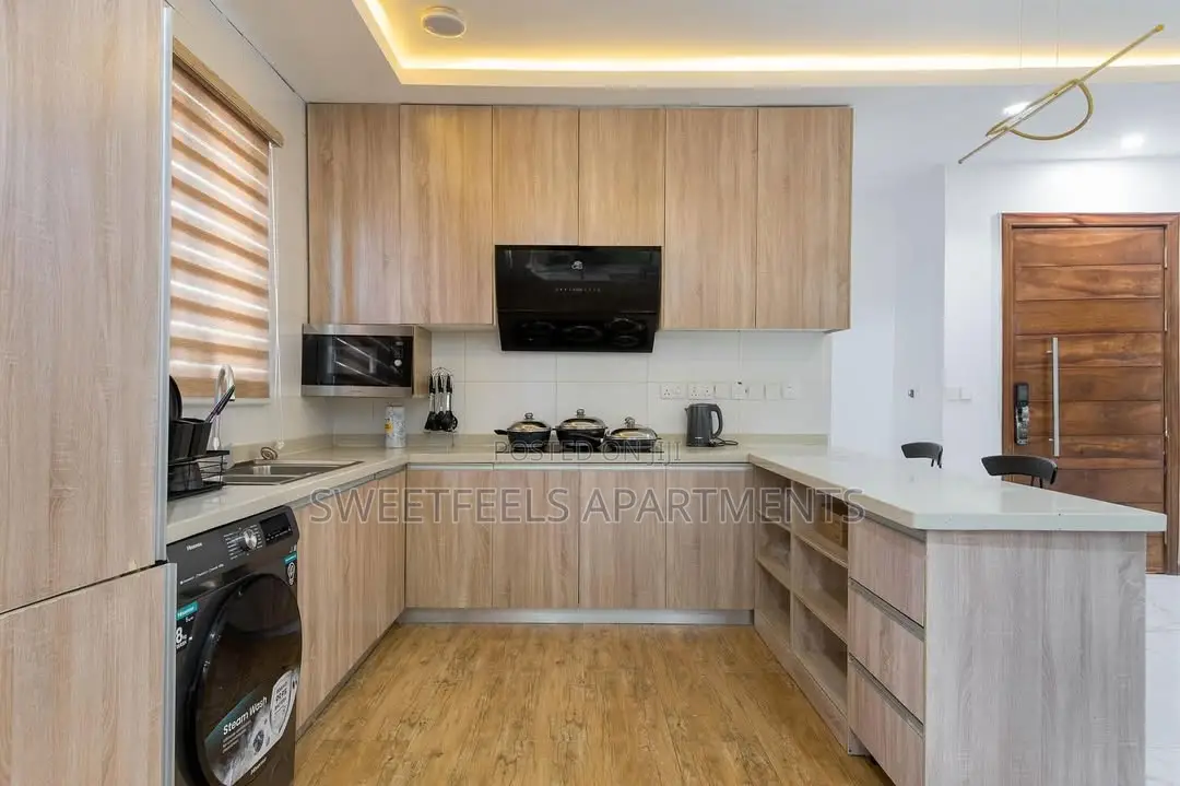 Luxury Two Bedroom Apartment With Ps5 and Pool in Lekki Phase 1