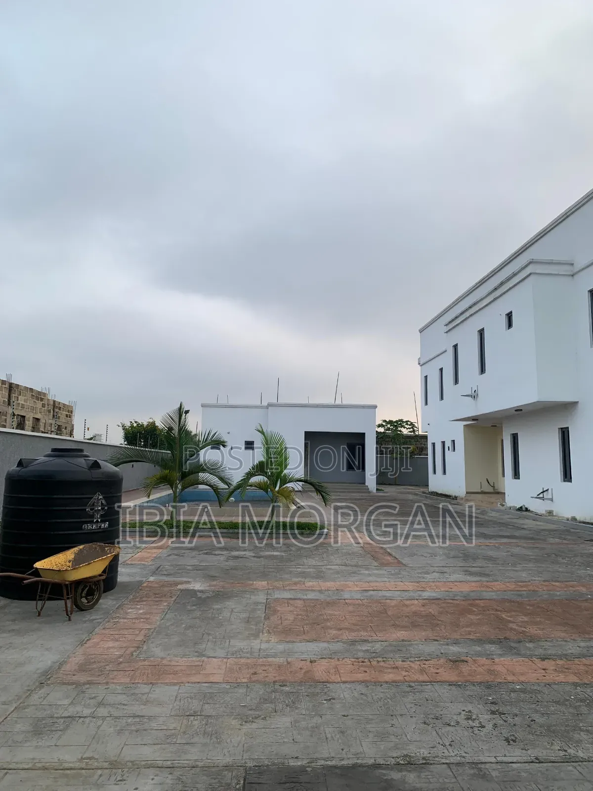 6bdrm Duplex in Shelter Afrique, Uyo for sale in Uyo