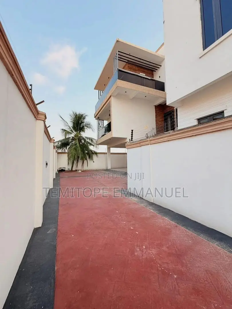 Furnished 4bdrm Duplex in Magodo Phase 2 for sale in GRA Phase 2 Shangisha