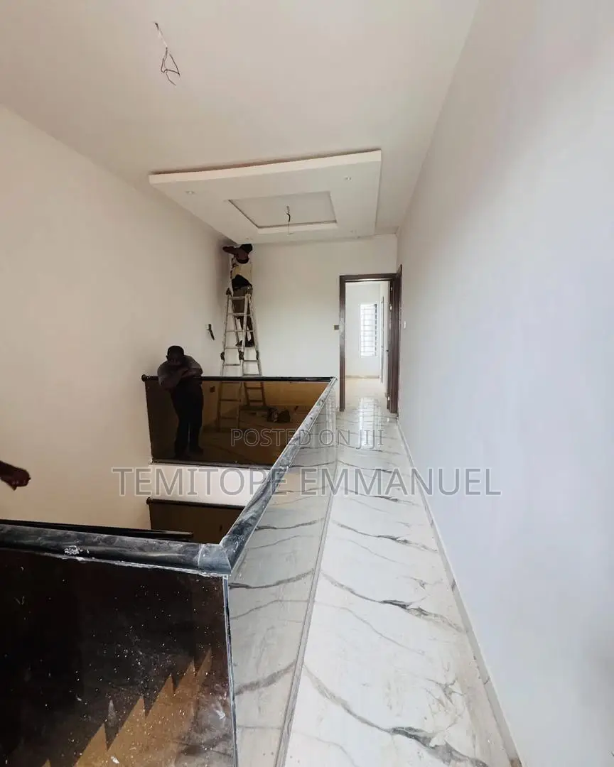 Furnished 3bdrm Duplex in New Oko Oba for sale in New Oko Oba