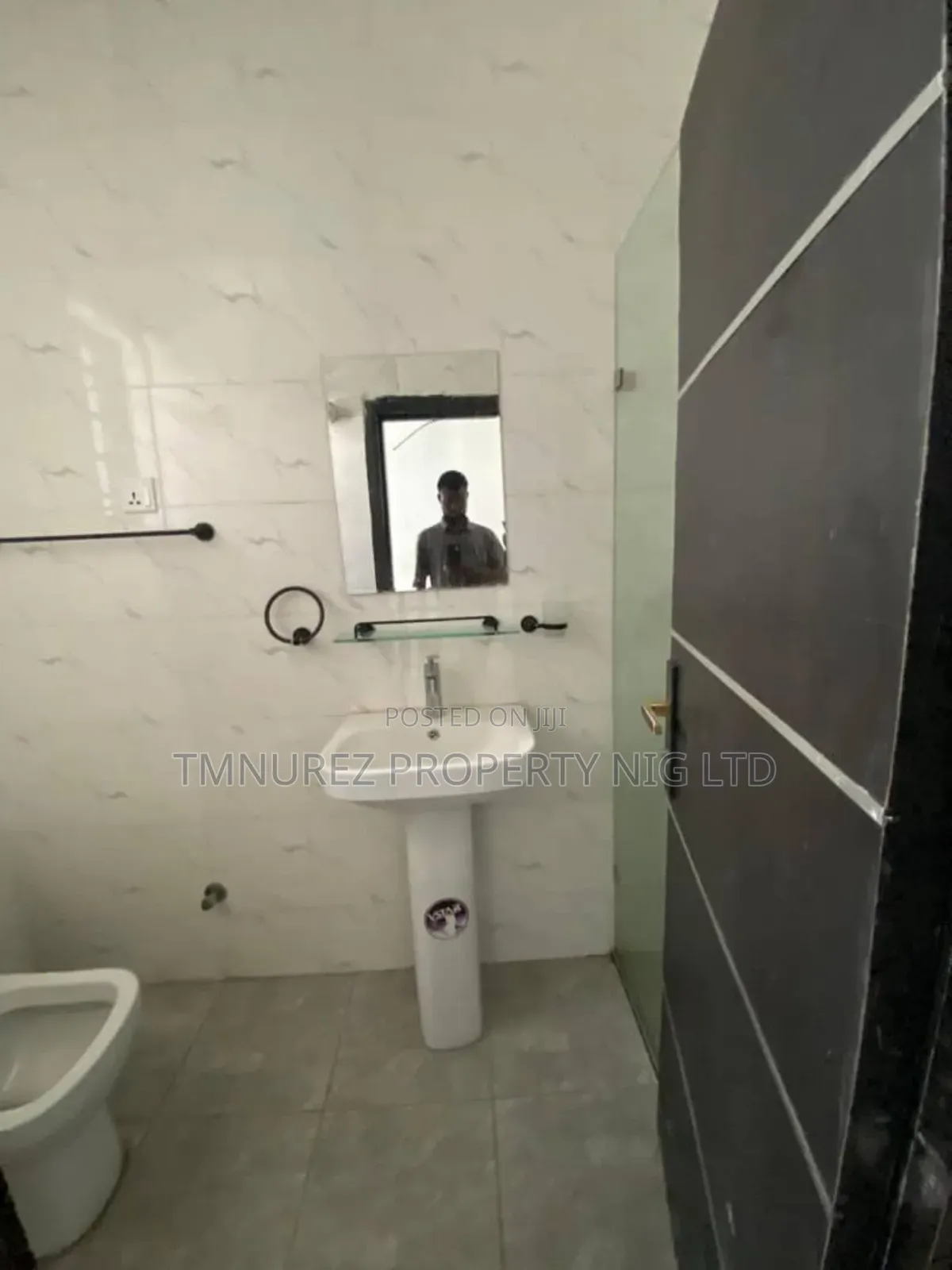 2bdrm Apartment in Oral Estate, Chevron for rent in Chevron