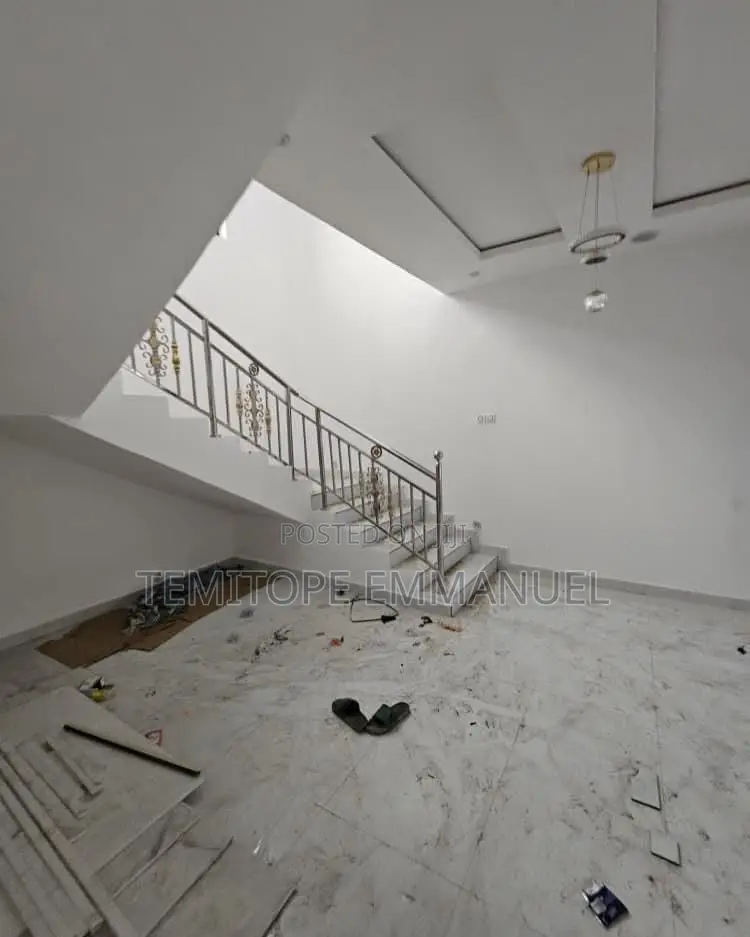 Furnished 6bdrm Duplex in Ojodu Berger for sale in Berger