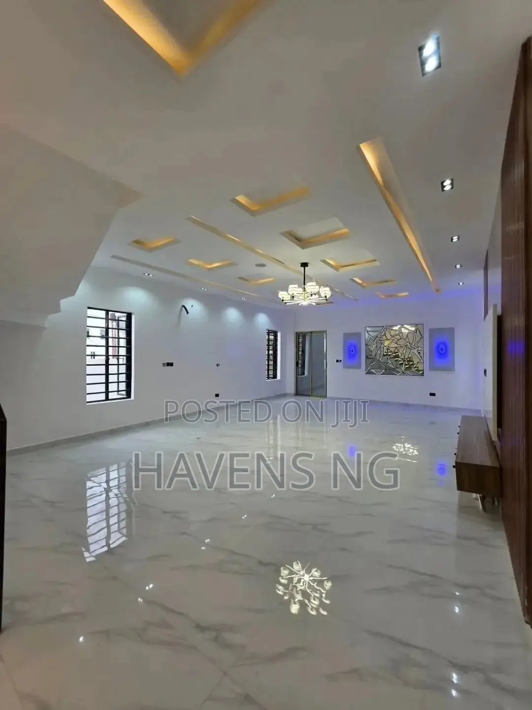 5bdrm Duplex in Lekki Phase 2 for sale in Lekki Phase 2